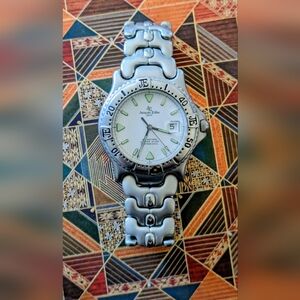 JE Jacques Edho Paris Men’s Diver – 200mModel #244620 • Stainless steel • Prof